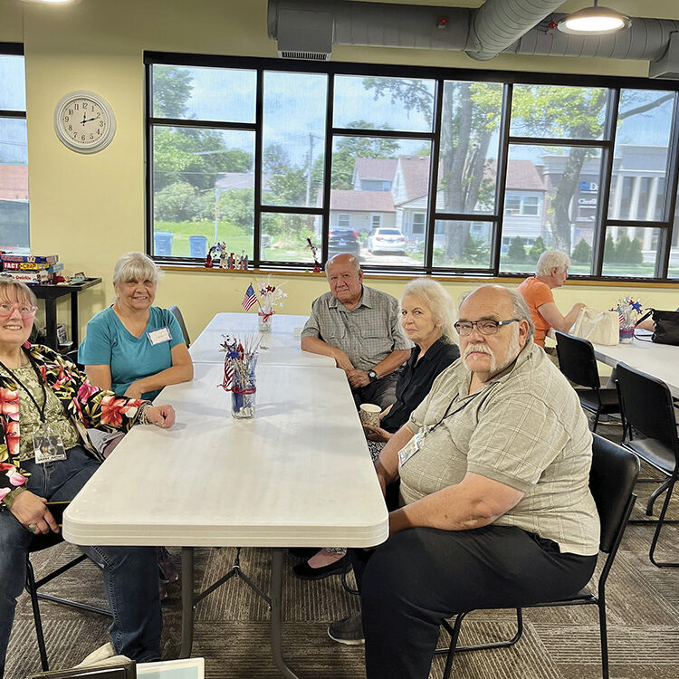 DG-Senior-Center-Photo-1-Lunch-Bunch