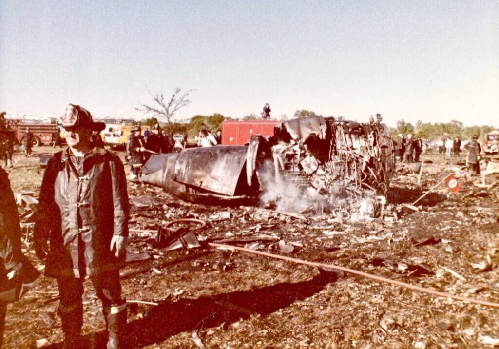 Clarendon Heights Fire Department surveying the wreckage.
<br><i>Photo courtesy of the Clarendon Hills Historical Society</i>